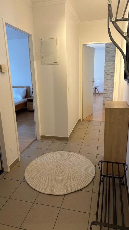 Modern Flat Incl Parking, Near Metro U1 Lägenhet Wien Exteriör bild